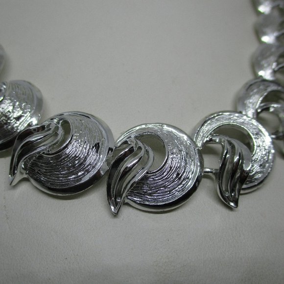 Coro Silver Tone Necklace - Picture 2 of 7